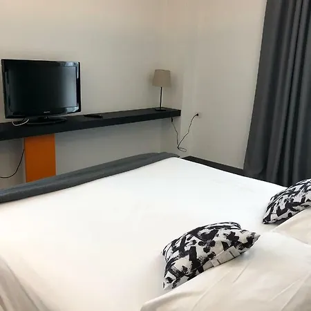 Parco Paglia Aparthotel *